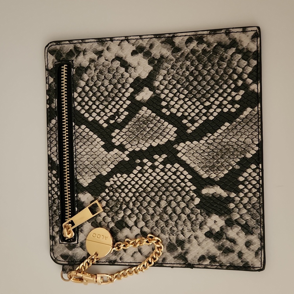 Aldo Women's Faux Snake Skin Wristlet Purse Black/Gray Small